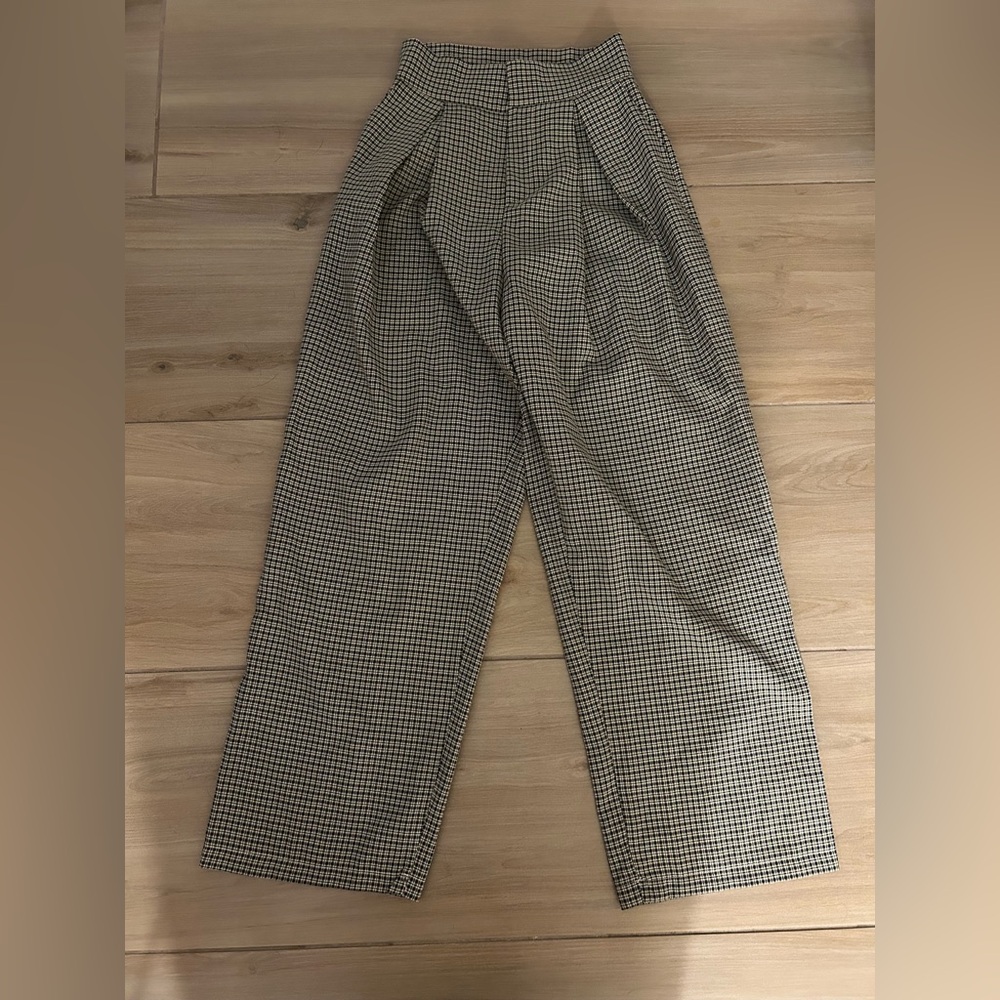 Chic Black and White Checkered Pants